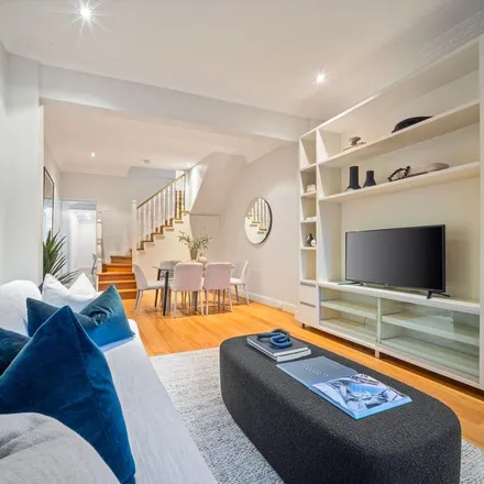 Image 8 - 242 Henderson Road, Alexandria NSW 2015, Australia - Apartment for rent
