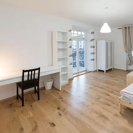 Rent this 6 bed room on Frauenstraße 12 in 80469 Munich, Germany