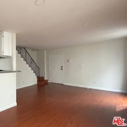 Image 7 - 4846 Rosewood Avenue, Los Angeles, CA 90004, USA - House for rent