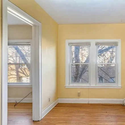 Image 6 - 2739 Girard Avenue South, Minneapolis, MN 55408, USA - Condo for sale