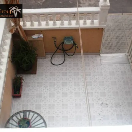 Rent this 3 bed apartment on Bloque 16 in Carrer dels Tamarindes / Calle de los Tamarindos, 03130 Santa Pola