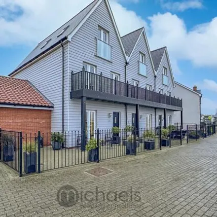 Image 1 - Waterfront Promenade, Rowhedge, CO5 7BB, United Kingdom - Townhouse for sale