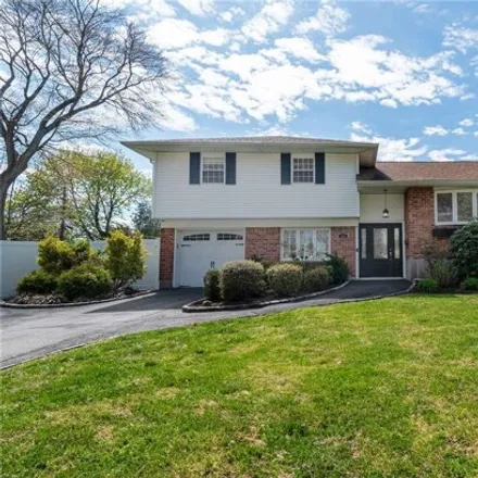 Buy this 3 bed house on 11 Brocton Lane in Kings Park, Smithtown