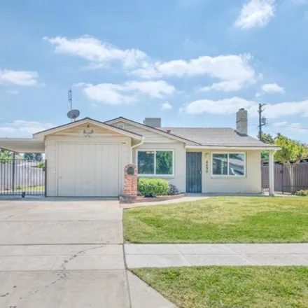 Buy this 3 bed house on 4692 East Lane Avenue in Fresno, CA 93702