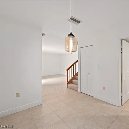 Image 9 - Cedar Bend Drive, Fort Myers, FL 33919, USA - Townhouse for sale