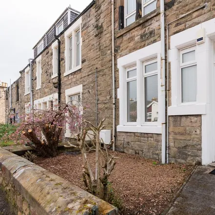 Rent this 1 bed apartment on Harcourt Road in Kirkcaldy, KY2 5HL