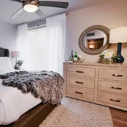Rent this 2 bed condo on Dallas