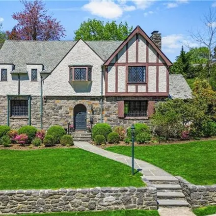 Buy this 5 bed house on 14 Dimitri Place in Village of Larchmont, NY 10538