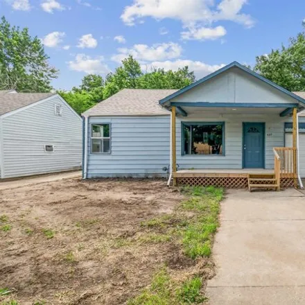 Buy this 4 bed house on 627 S Pershing St in Wichita, Kansas