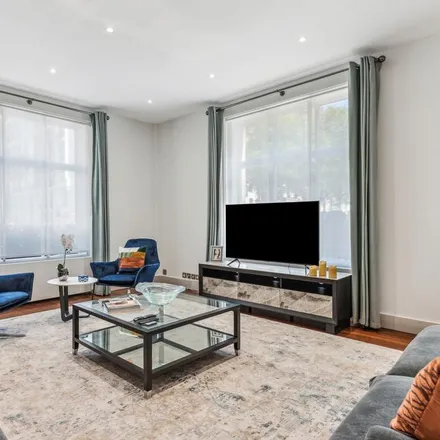 Image 1 - 71-73 Portland Place, East Marylebone, London, W1B 1QY, United Kingdom - Apartment for rent