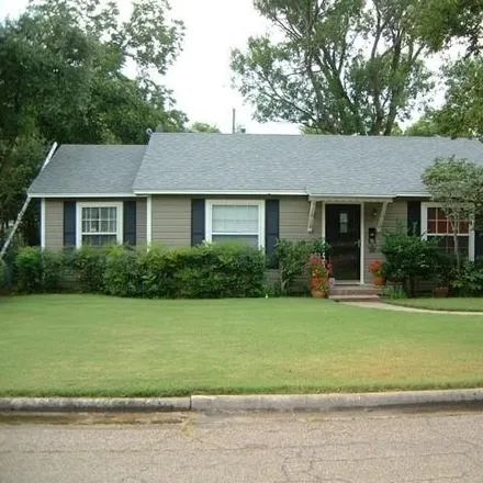 Rent this 3 bed house on 1276 Santos Street in Abilene, TX 79605