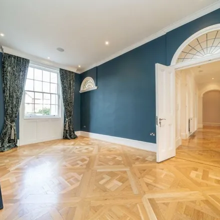 Rent this 6 bed apartment on 47 Strawberry Vale in London, TW1 4SE