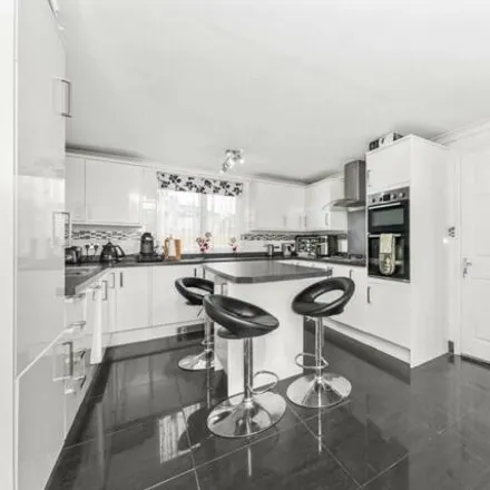 Image 2 - 13 Sevenoaks Road, London, SE4 1RA, United Kingdom - House for sale