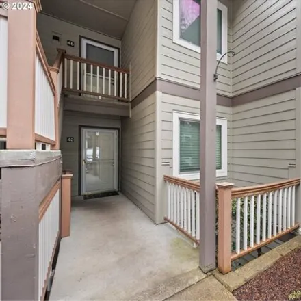 Buy this 2 bed condo on 20045 Marigold Court in West Linn, OR 97068