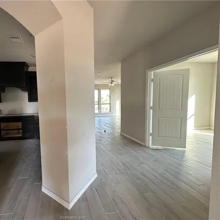 Image 7 - 2700 Wardford Way, College Station, TX 77845, USA - Loft for sale