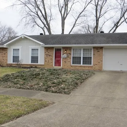 Buy this 3 bed house on 607 South School Street in Brownsburg, IN 46112