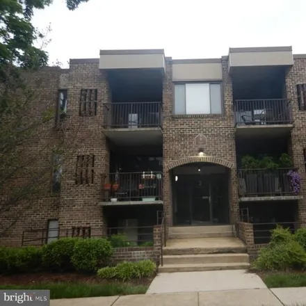 Buy this 2 bed condo on 1 Silverwood Circle in Georgetown East, Annapolis