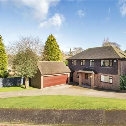 Buy this 5 bed house on Beaconfields in Sevenoaks, TN13 2NH