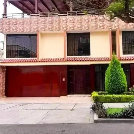 Image 2 - Salón Maribel, Calle Neptuno 180, Santiago de Surco, Lima Metropolitan Area 15056, Peru - House for rent