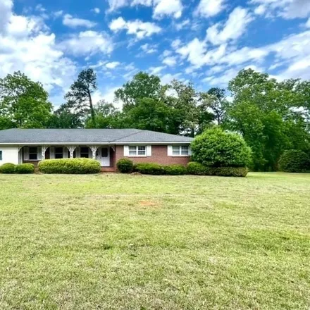 Buy this 3 bed house on 127 East Main Street in Irwinton, GA 31042