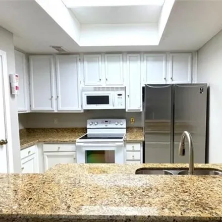 Image 5 - Mayerling Drive, Bunker Hill Village, Harris County, TX 77278, USA - Condo for rent