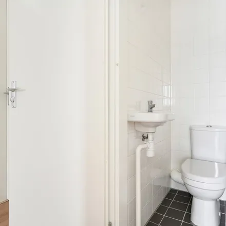 Rent this 3 bed apartment on Delflandplein in Delflandplein 64, 1062 HT Amsterdam