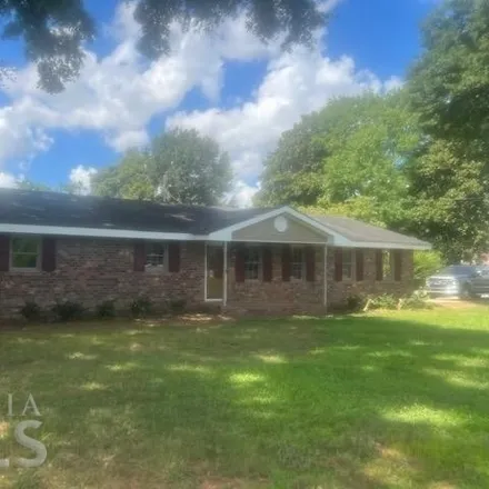 Buy this 3 bed house on 299 Castlegate Circle in Carroll County, GA 30116