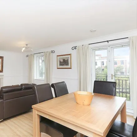 Rent this 2 bed apartment on Oakeford House in 72 Russell Road, London