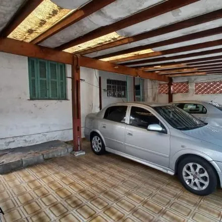 Buy this 2 bed house on Rua Cambuí in Jardim Stella, Santo André - SP