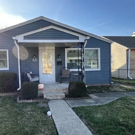 Buy this 3 bed house on 528 Leeds Avenue in Indianapolis, IN 46203