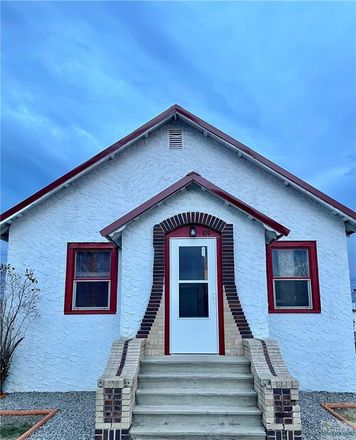 Rent this 3 bed house on 419 North Crook Avenue in Hardin, MT 59034