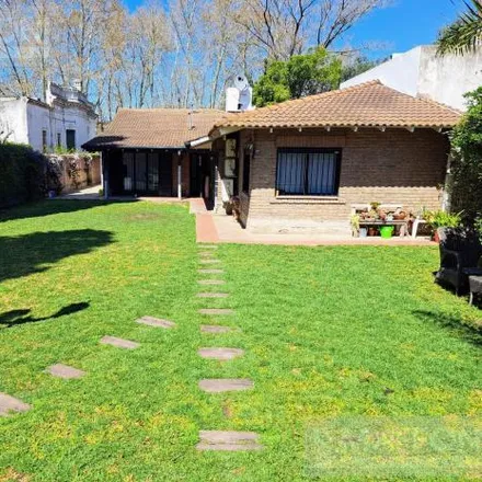 Buy this 4 bed house on José Sánchez 1453 in Adrogué, Argentina