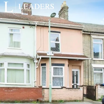 Rent this 2 bed townhouse on Cathcart Street in Lowestoft, NR32 1RR