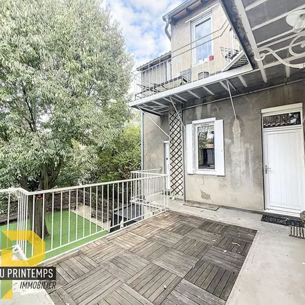 Rent this 3 bed apartment on 20 Rue des Teinturiers in 31300 Toulouse, France