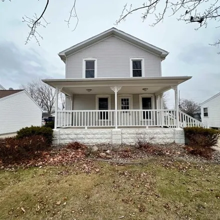 Buy this 3 bed house on 1013 North New Street in Manchester, IA 52057