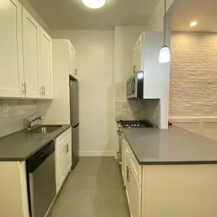 Image 3 - 1734 2nd Avenue, New York, NY 10128, USA - Apartment for rent