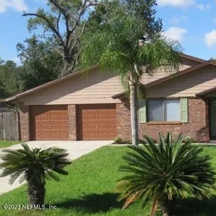 Rent this 3 bed house on 583 Thomas Stone Court in Clay County, FL 32073