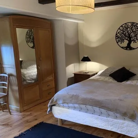 Rent this 3 bed house on 07510 Cros-de-Géorand