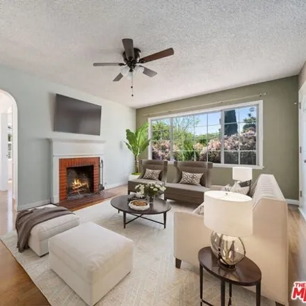 Image 2 - 4558 Pasadena Avenue, Long Beach, CA 90807, USA - House for sale