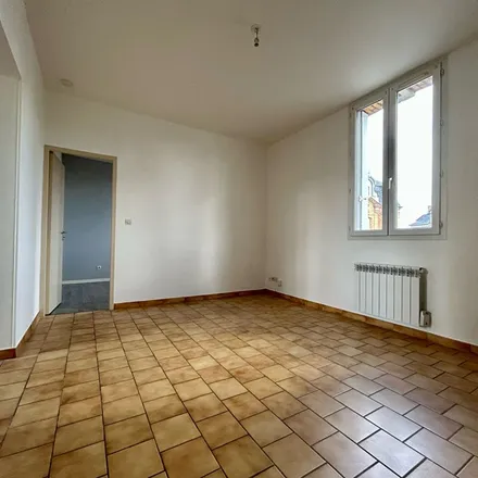 Rent this 2 bed apartment on 10 Rue du Maréchal Leclerc in 76410 Saint-Aubin-lès-Elbeuf, France
