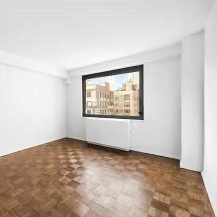 Image 7 - 10 WEST 66TH STREET 15J in New York - Apartment for sale