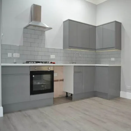 Rent this 1 bed apartment on 18 The Parade in Cardiff, CF24 3AB