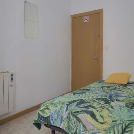 Rent this 5 bed apartment on Madrid in Convento de las Trinitarias Descalzas, Calle de Lope de Vega