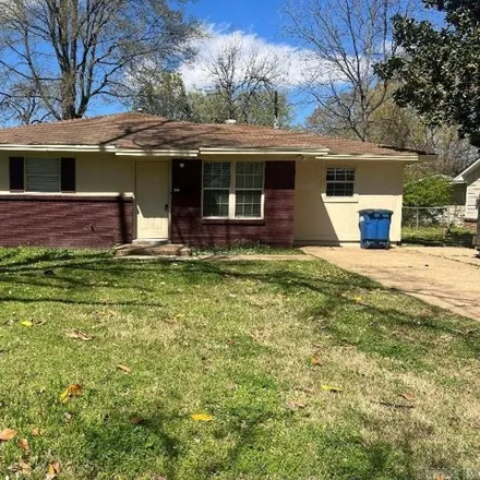 Buy this 3 bed house on 623 Dover Road in West Memphis, AR 72301