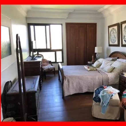 Buy this 5 bed apartment on Rua Monsenhor Eugênio Veiga in Itaigara, Salvador - BA