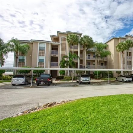 Buy this 2 bed condo on 8066 Queen Palm Lane in Fort Myers, FL 33966