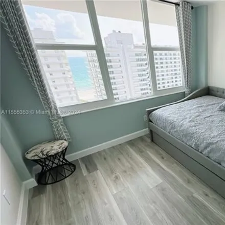 Image 9 - 5500 Block, Miami Beach, FL 33140, USA - Condo for rent