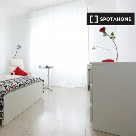 Rent this 6 bed room on Via Ferrante Aporti 16 in 20124 Milan MI, Italy