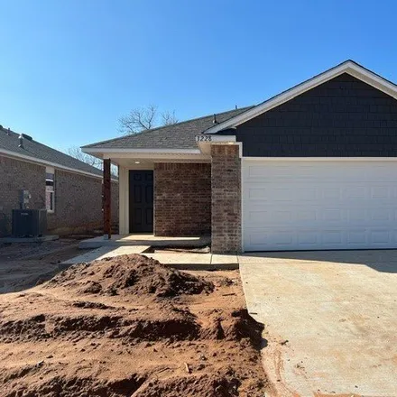 Buy this 3 bed house on 998 Hickory Stick Drive in Chickasha, OK 73018