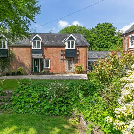 Buy this 4 bed house on Christchurch Road in Winchester, Hampshire